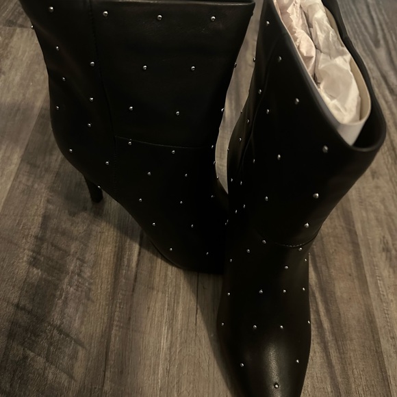 REBECCA MINKOFF 
Siena Mid-Calf Boho Boot With Stud Size 8.5 - Picture 2 of 4